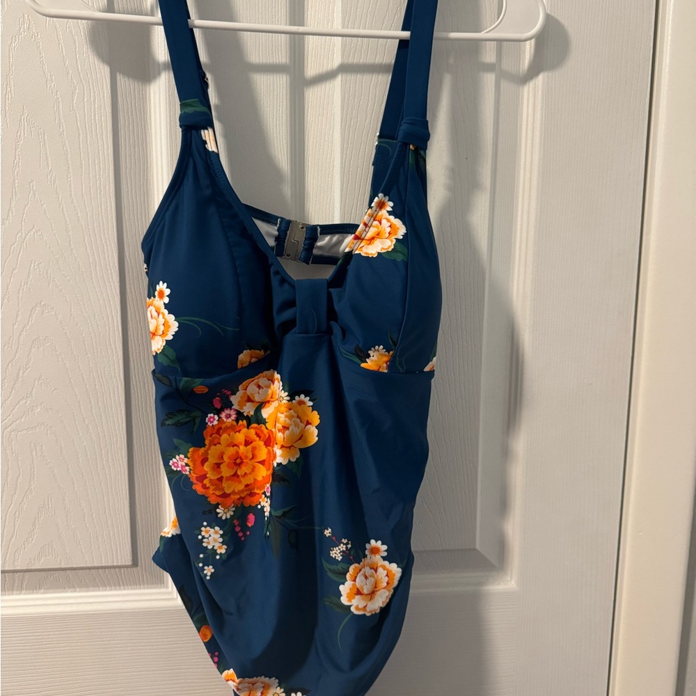 Cupshe Floral Swimsuit with Orange and White Accents